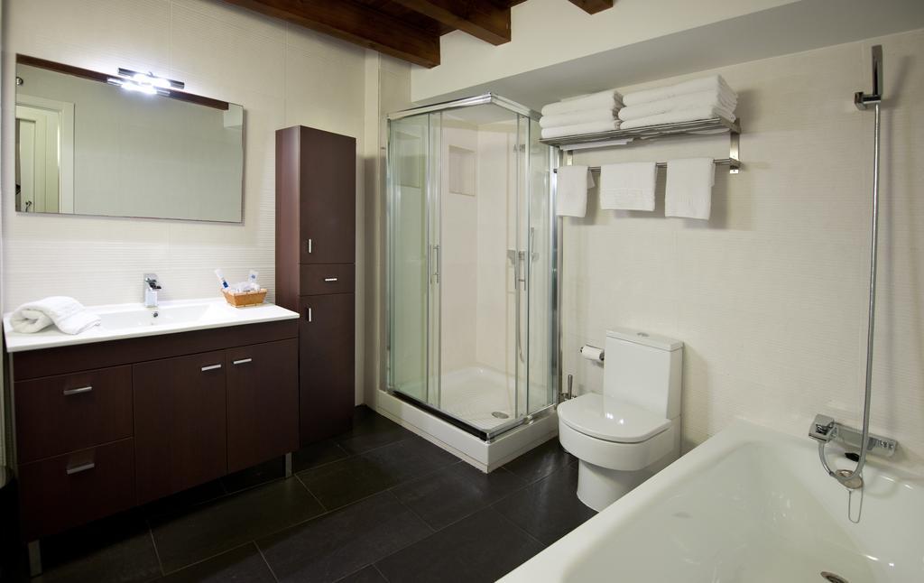 Apartamentos Abad トレド 部屋 写真